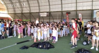 Havran'da yaz spor okullarında malzeme desteği