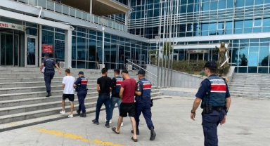 Hırsızlık şüphelileri Tarsus'ta yakalandı