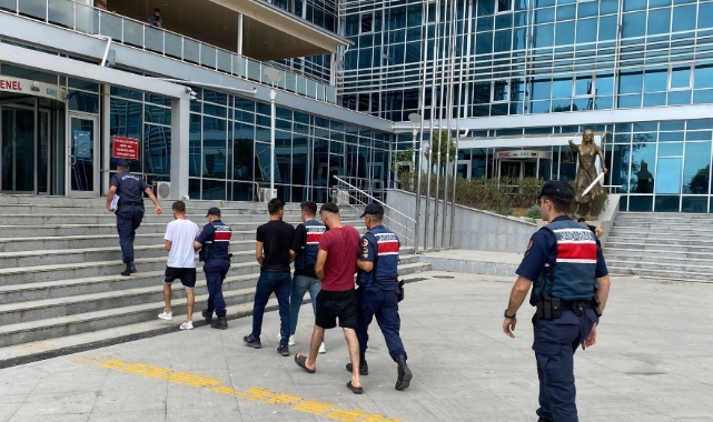 Hırsızlık şüphelileri Tarsus'ta yakalandı