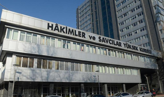 HSK 3 bin 423 hakim ve savcının görev yerini değiştirdi