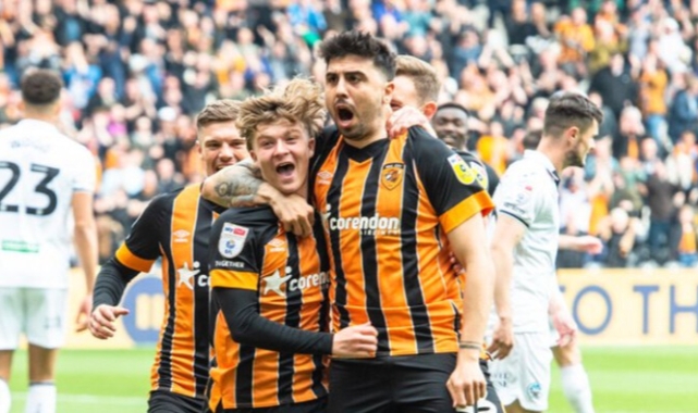 Hull City, İstanbul'a geldi