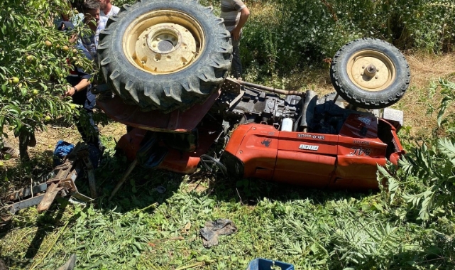 İnegöl'de traktör devrildi, sürücü öldü