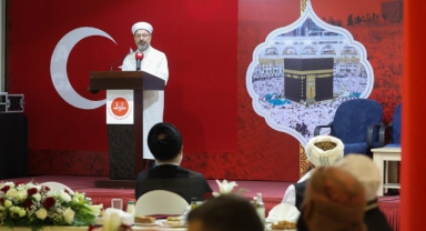 "İnsanlık, İslam’ın hak, hukuk, rahmet ve merhamet ilkelerine muhtaçtır"