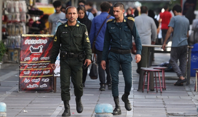 İran’da 4 polis öldürüldü