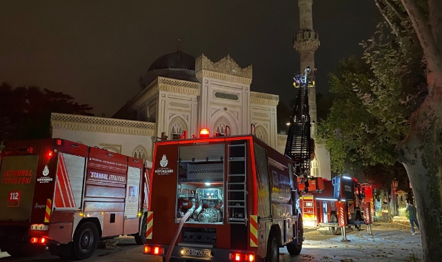 İstanbul'da cami yangını!