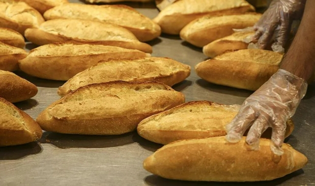 İstanbul'da simit ve ekmeğe zam!