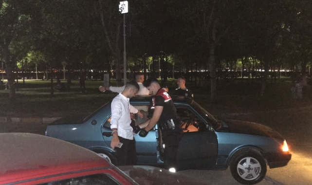 İzmit polisinden 'huzur' mesaisi