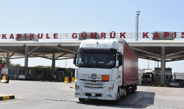 Kapıkule'de TIR'da 2 kaçak göçmen cesedi bulundu