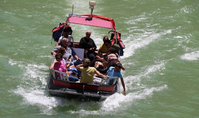 Karanlık Kanyon'da zipline ve tekne keyfi