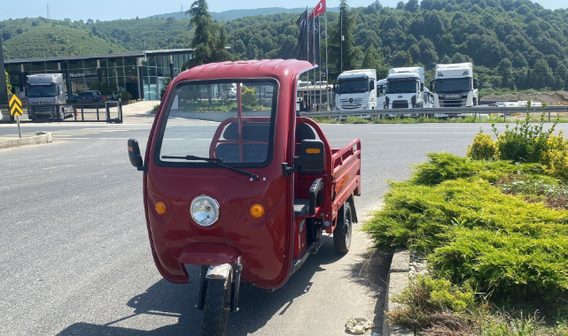Kavşakta iki motor çarpıştı: 1 yaralı