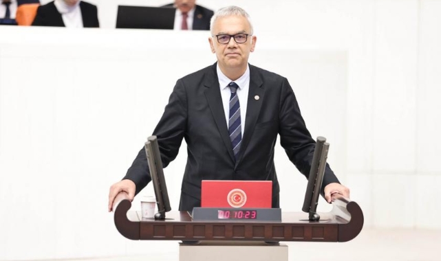 Kayıhan Pala’dan deprem atık yönetimiyle ilgili soru önergesi