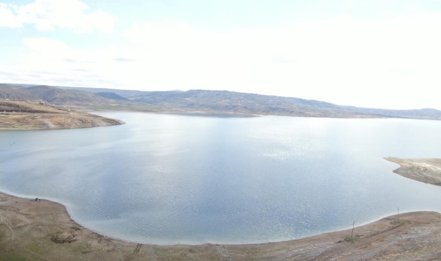 Kayseri'de balıkçılar baraj gölünde erkek cesedi buldu