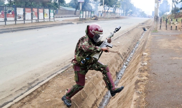 Kenya'da protestoculara biber gazlı müdahale