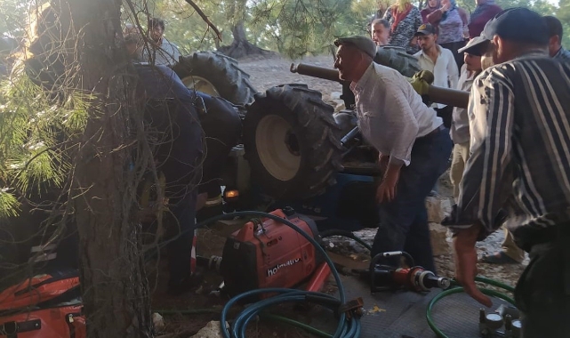 Kırkağaç’ta traktör devrildi, 1 kişi yaralandı