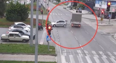 Kırmızı ışık ihlalleri kazaları beraberinde getirdi