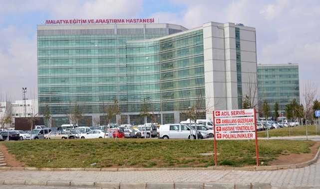 Konteyner indirilirken yaralandı