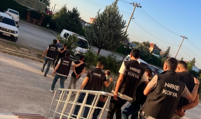 Konya'da uyuşturucu tacirlerine operasyon