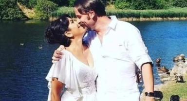 Köse ilk kez eşiyle fotoğrafını paylaştı