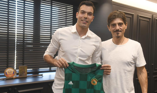 Kostas Sloukas, Panathinaikos'a transfer oldu