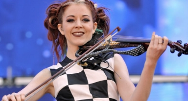 Lindsey Stirling, İstanbul'da sahne aldı