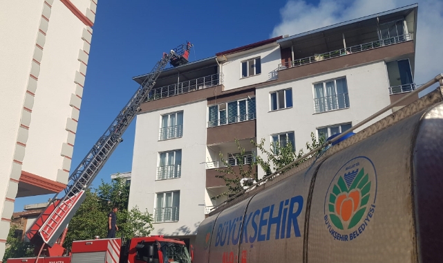 Malatya’da korkutan çatı yangını