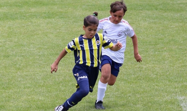 Mardinli Arjen, Fenerbahçe Akademisi'ne seçildi