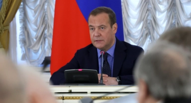 Medvedev korkutan 'Nükleer silah' açıklaması