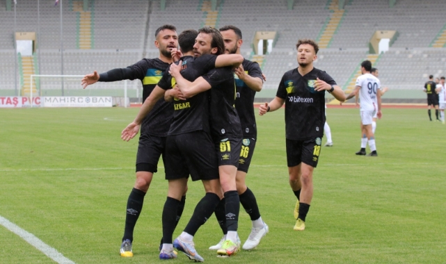 Menemen FK Kemal Rüzgar'la görüşüyor