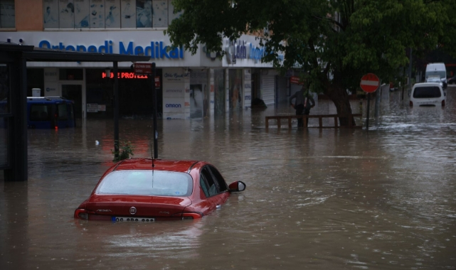 Meteoroloji'den sağanak uyarısı! Çok kuvvetli olacak