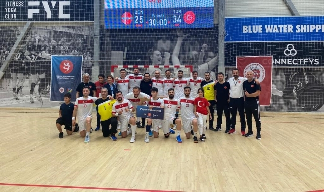 Milliler hentbolda Danimarka'yı mağlup etti