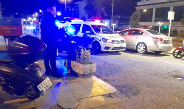 Motosiklet ile otomobil çarpıştı; 1 yaralı