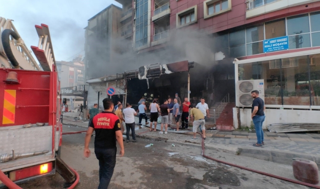 Muğla'da korkutan yangın: 2 yaralı