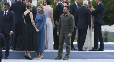NATO Zirvesi'nde Zelensky'nin sıkıntılı hali dikkat çekti