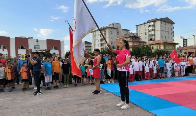 Niğde’de Yaz Spor Okulları kapılarını açtı