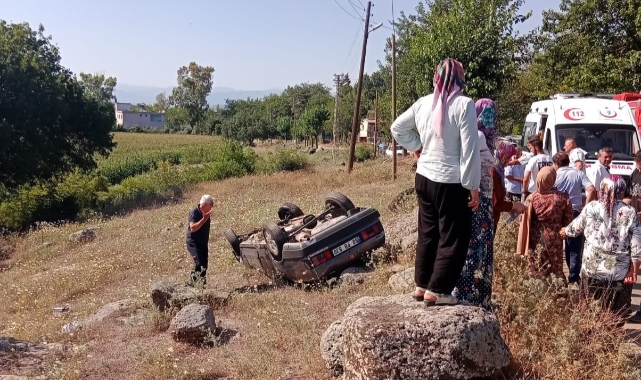 Osmaniye’de otomobil şarampole devrildi