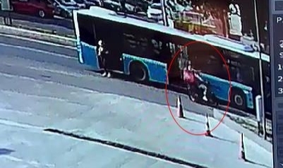 Otobüsten hayatının şokunu yaşadı!