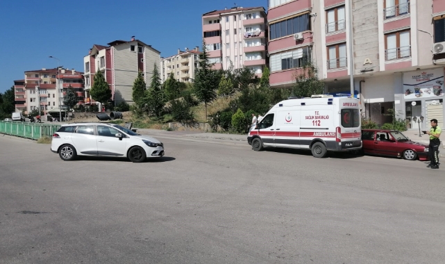 Otomobil ile motosiklet çapıştı: 1 yaralı