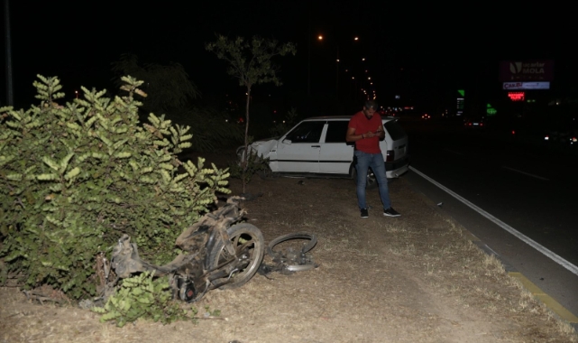 Otomobille çarpışan 15 yaşındaki motosikletli öldü