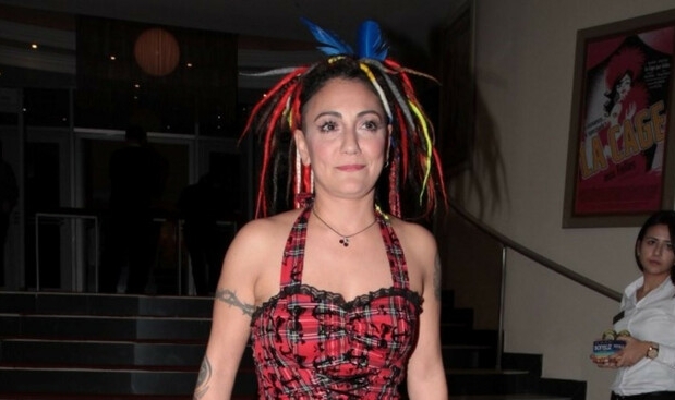 Özlem Tekin, köyü terk etti