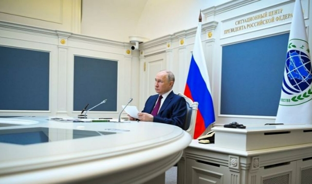 Putin: "Yaptırımlar Rusya'yı daha da güçlendirdi"