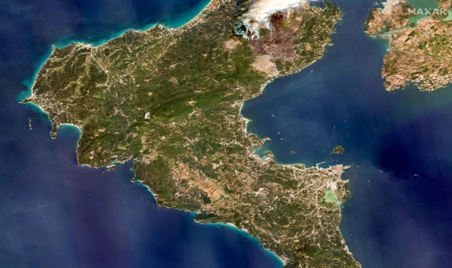 Rodos'taki orman yangınları uydudan görüntülendi