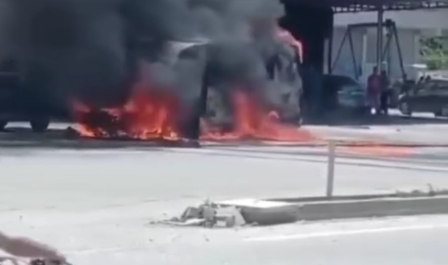 Samandağ'da korkutan araç yangını