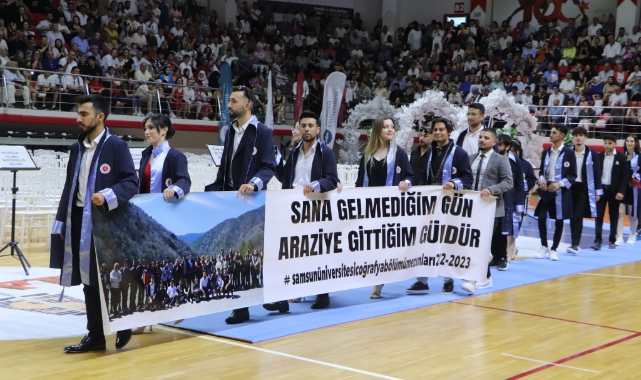 Samsun Üniversitesi’nde mezuniyet heyecanı