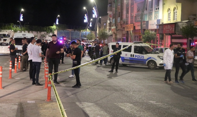 Şanlıurfa'da akraba kavgası: 1’i polis 3 yaralı