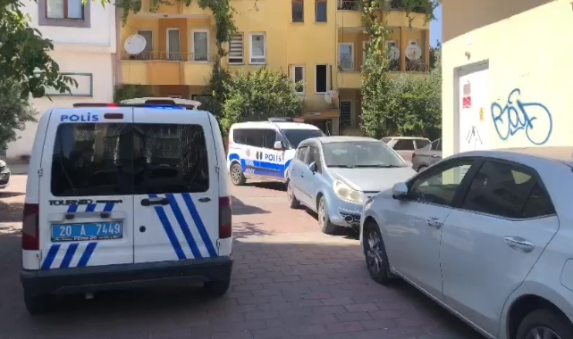 Sevgilisini sırtından bıçakladı