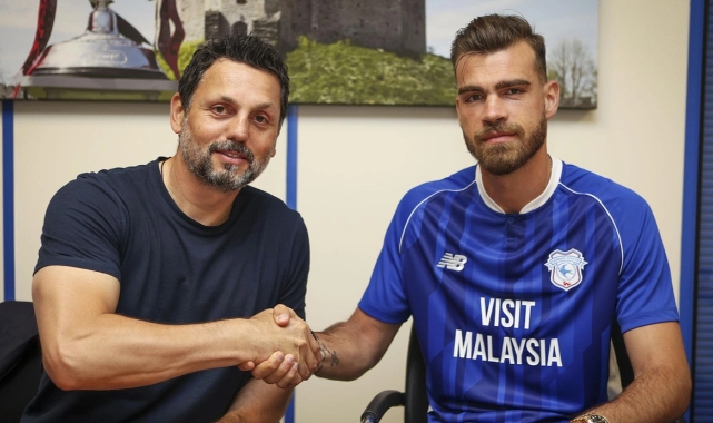 Sivasspor'dan İngiltere'ye transfer oldu