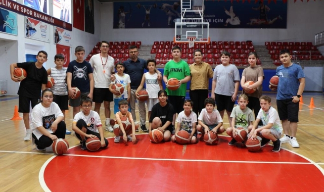Spor salonları çocuklarla doldu