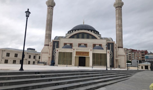Sultan Alparslan Külliyesi açılmayı bekliyor