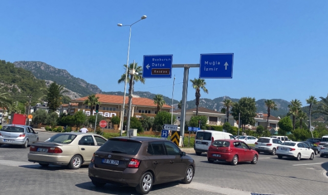 Tatilcilerin dönüş yolculuğu başladı