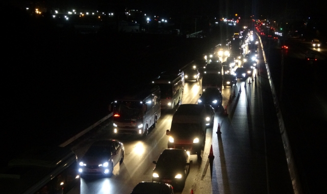 TEM'de yol çalışması! Uzun araç kuyrukları oluştu